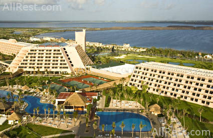 Grand Oasis Cancun 3